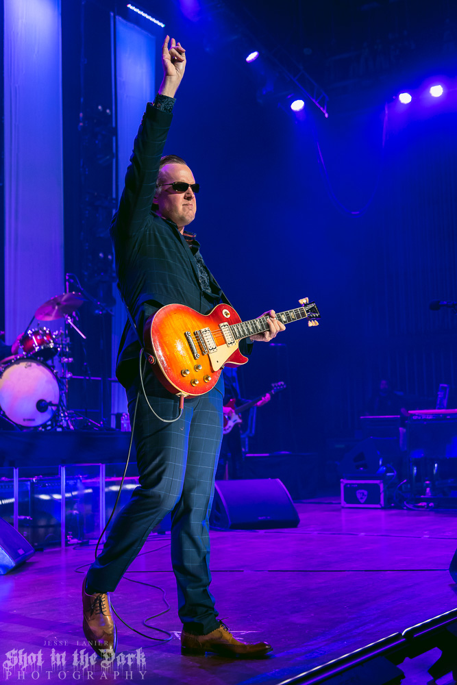 Joe Bonamassa, Arlene Schnitzer Concert Hall, photo by Jesse Lanier