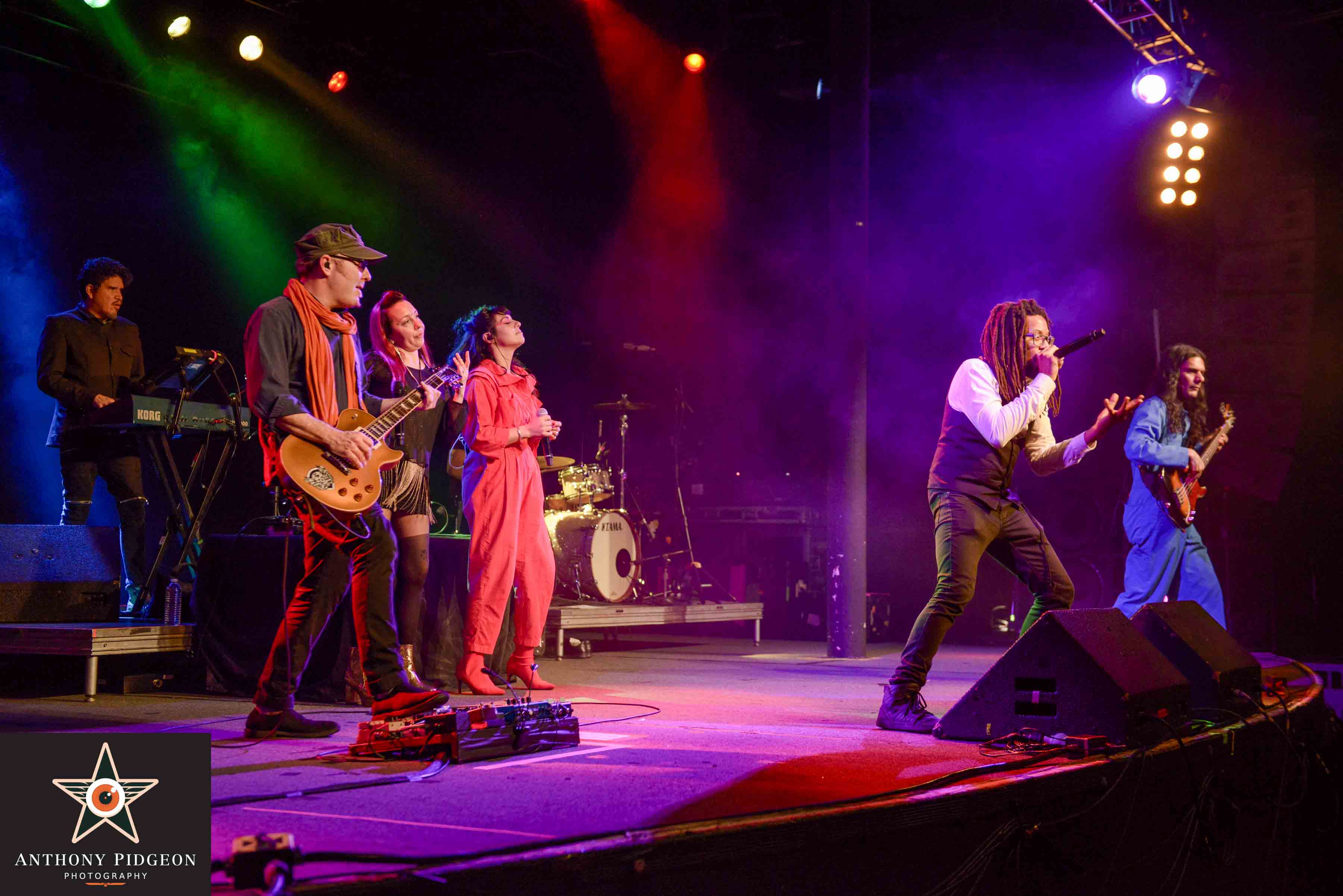 Thievery Corporation, Roseland Theater, photo by Anthony Pidgeon