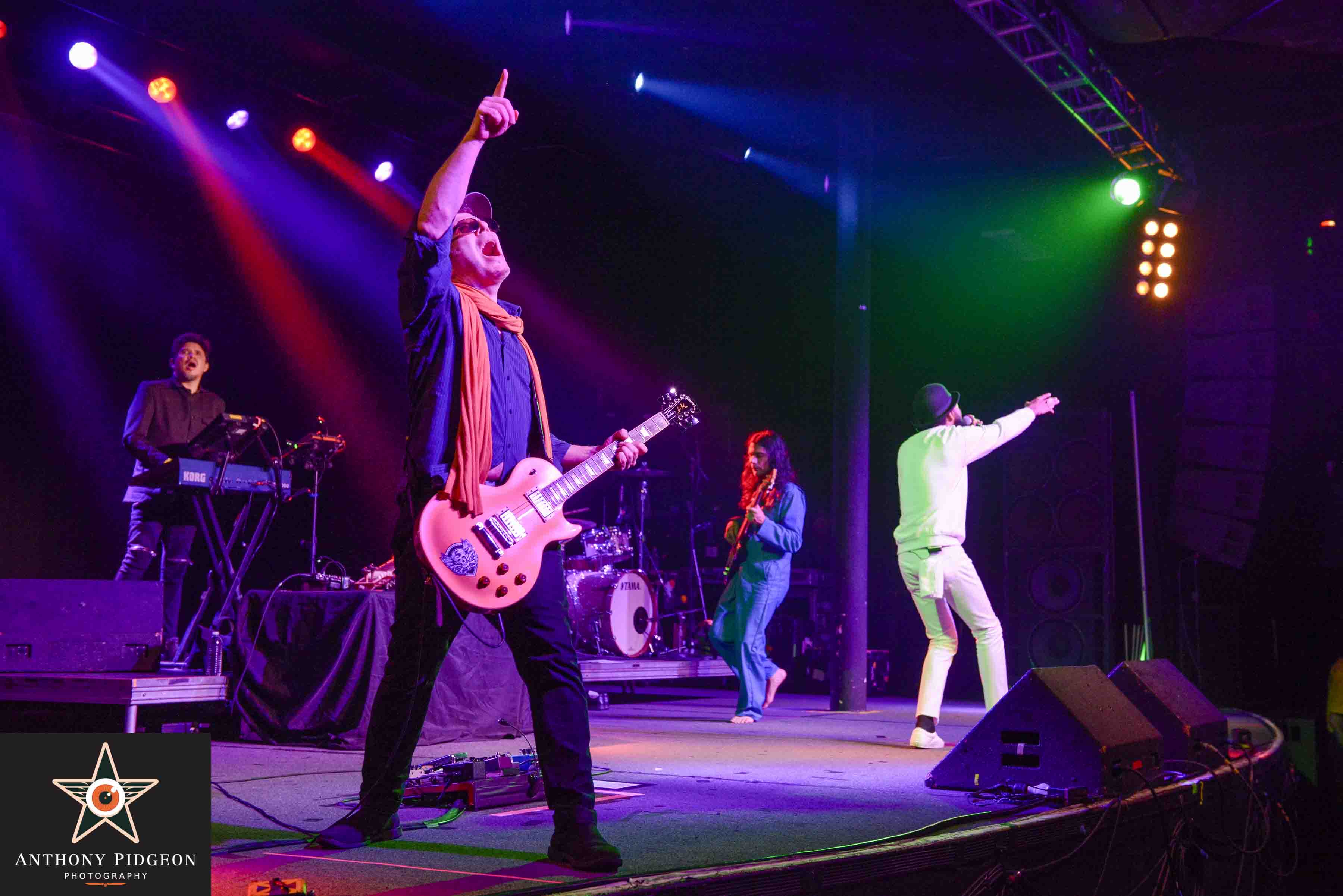 Thievery Corporation, Roseland Theater, photo by Anthony Pidgeon