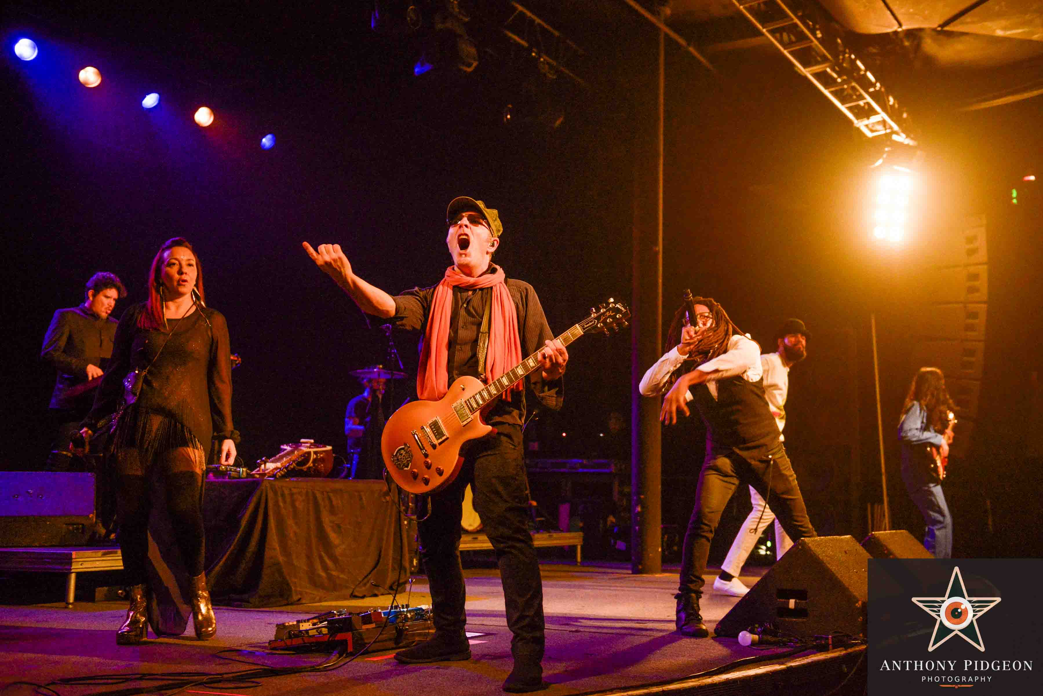 Thievery Corporation, Roseland Theater, photo by Anthony Pidgeon