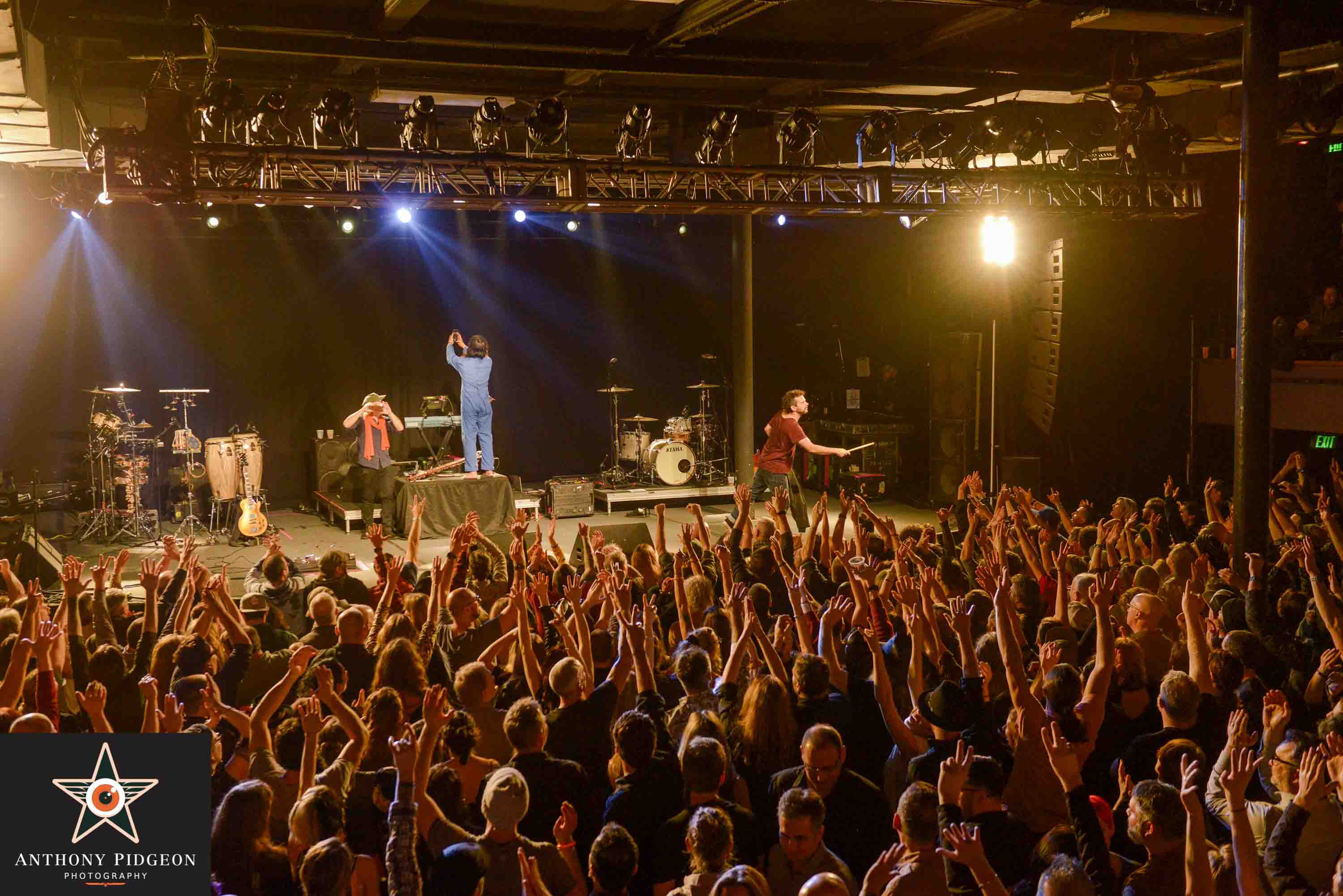 Thievery Corporation, Roseland Theater, photo by Anthony Pidgeon