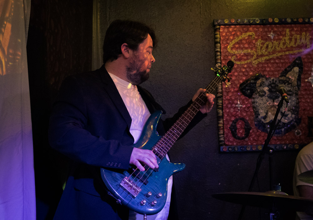 Sarah Wild, Starday Tavern, photo by Joe Bitters