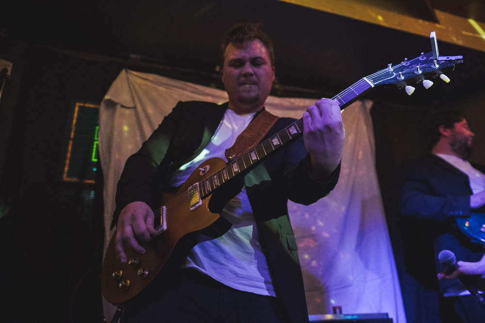 Sarah Wild, Starday Tavern, photo by Joe Bitters