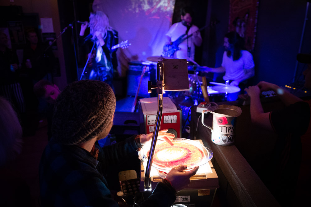 Sarah Wild, Starday Tavern, photo by Joe Bitters