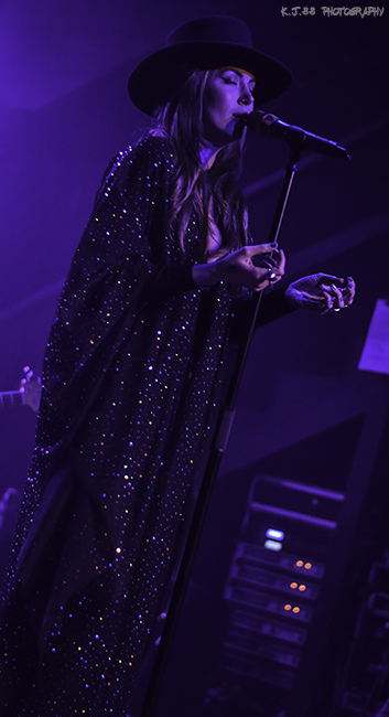 Dorothy, Hawthorne Theatre, photo by Kevin Pettigrew