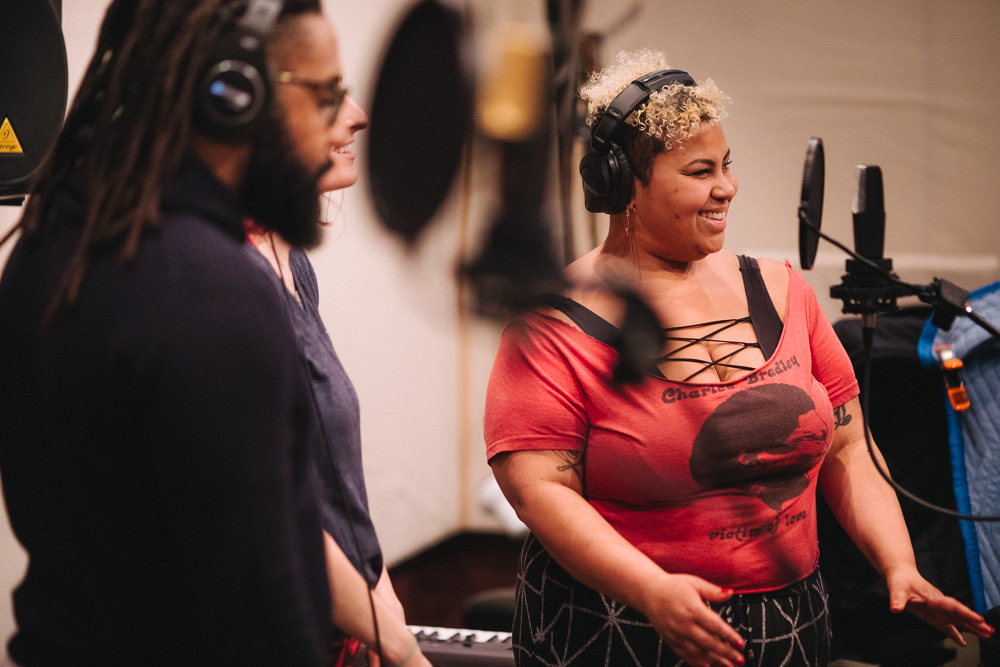 Sarah Clarke, Blue Heron Studio, Jason Quigley Photography, Vortex Music Magazine, photo by Jason Quigley