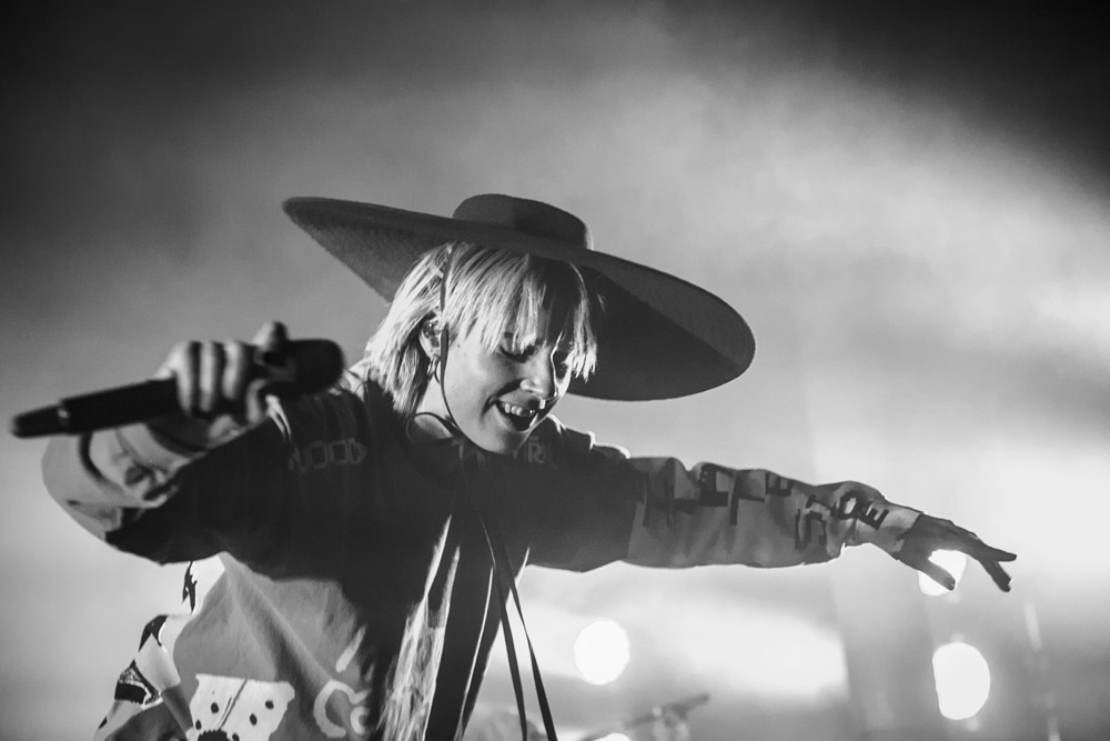 MØ, Roseland Theater, photo by Tojo Andrianarivo