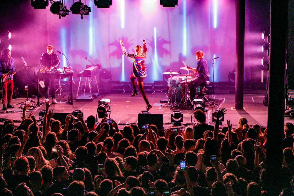 MØ, Roseland Theater, photo by Tojo Andrianarivo