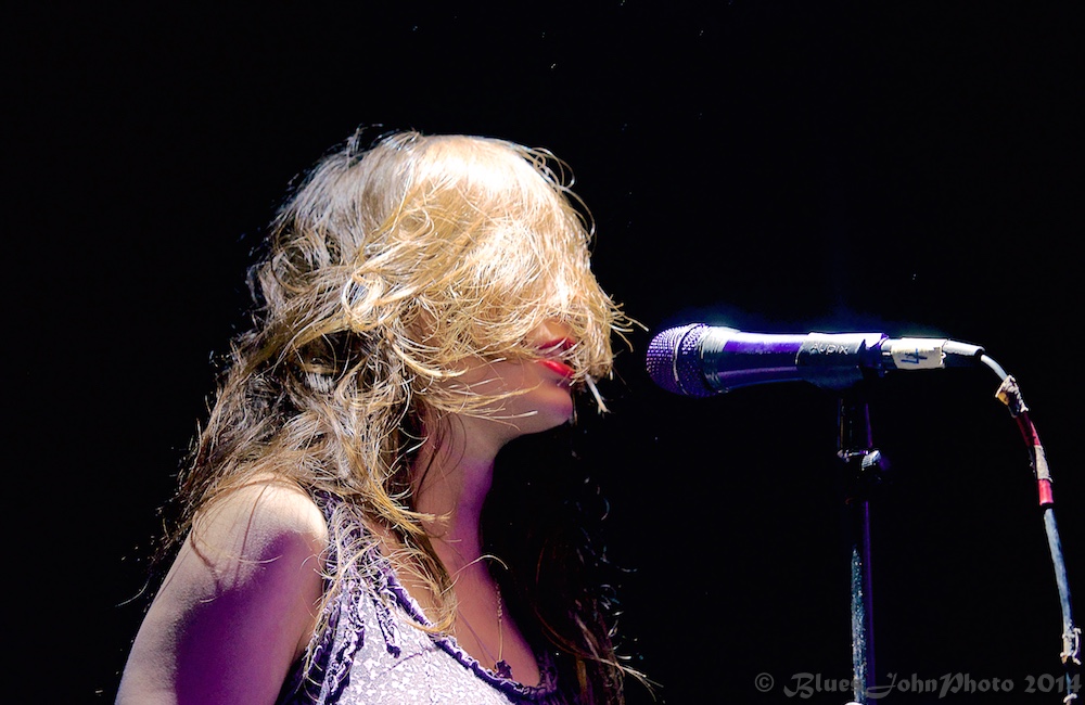 Le Butcherettes, Roseland Theater, photo by John Alcala