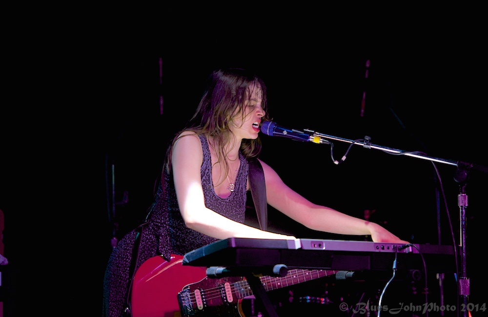 Le Butcherettes, Roseland Theater, photo by John Alcala