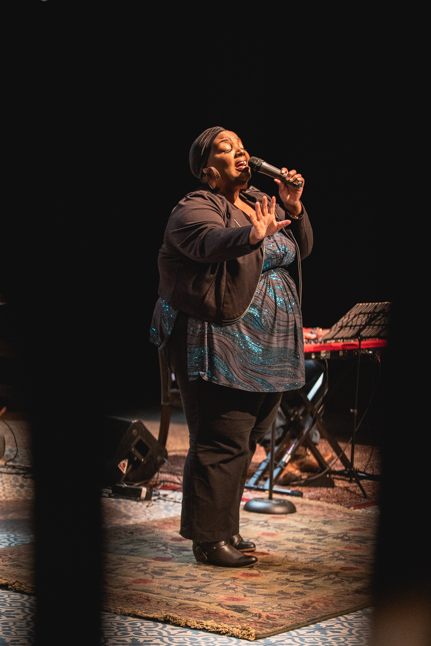 Saeeda Wright, Artists Repertory Theatre, Vortex Music Magazine, photo by Matthew Leonetti