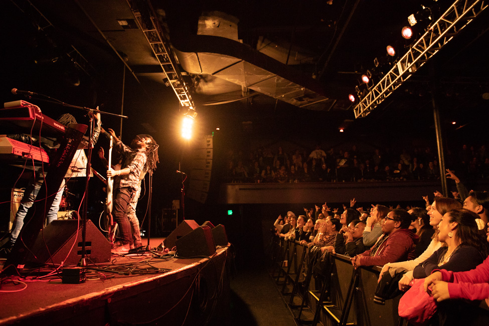 EarthKry, Roseland Theater, photo by Sal Barragan
