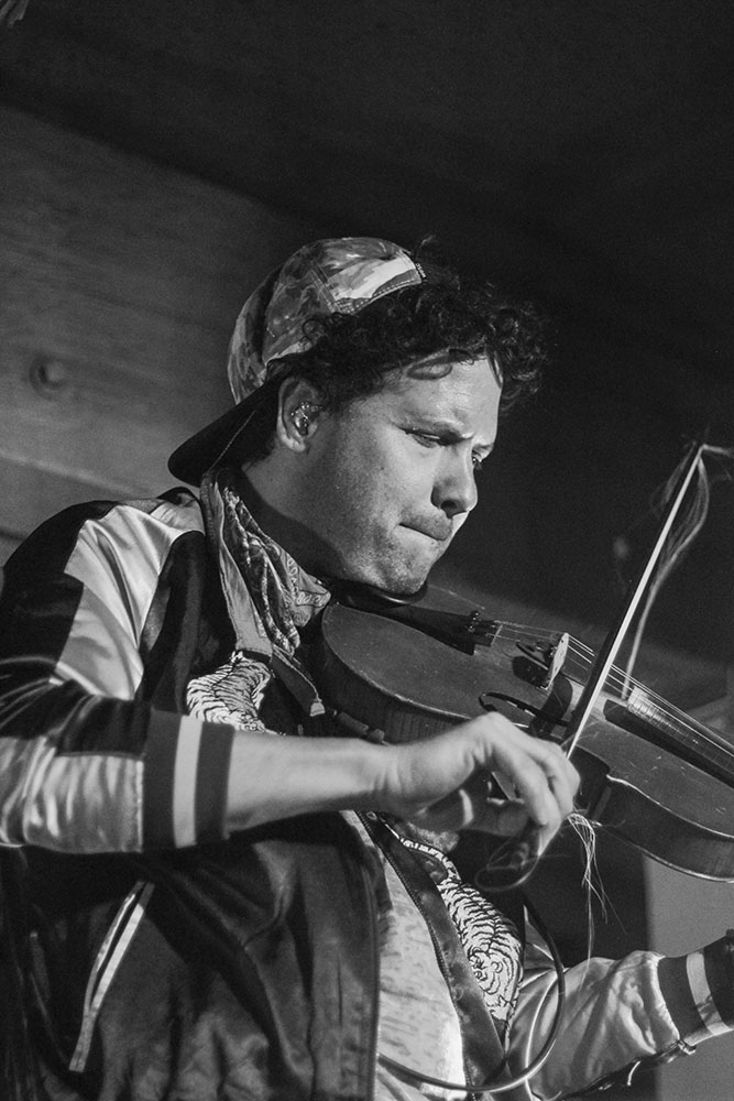 Magic Giant, Lola's Room, photo by Emma Davis