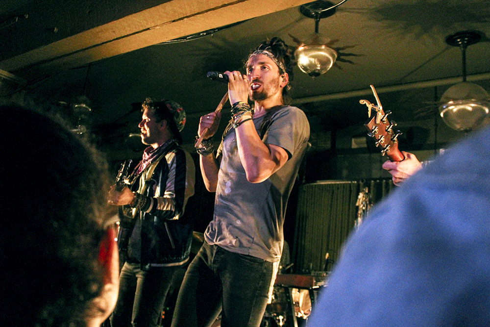 Magic Giant, Lola's Room, photo by Emma Davis