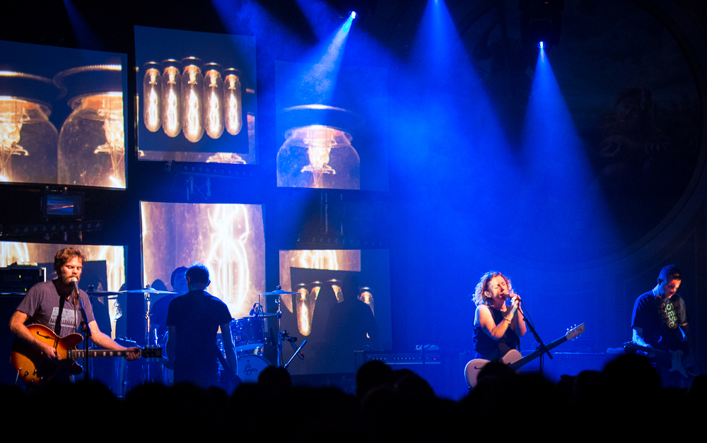 Slowdive, Crystal Ballroom, photo by Ronit Fahl