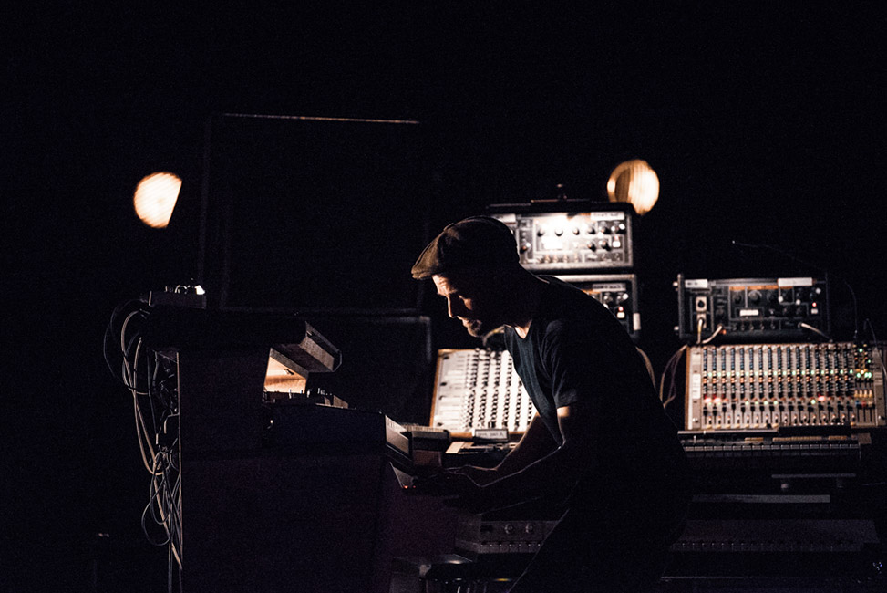Nils Frahm, Roseland Theater, photo by Ignacio Quintana
