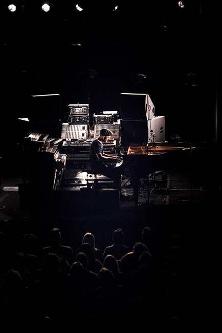 Nils Frahm, Roseland Theater, photo by Ignacio Quintana