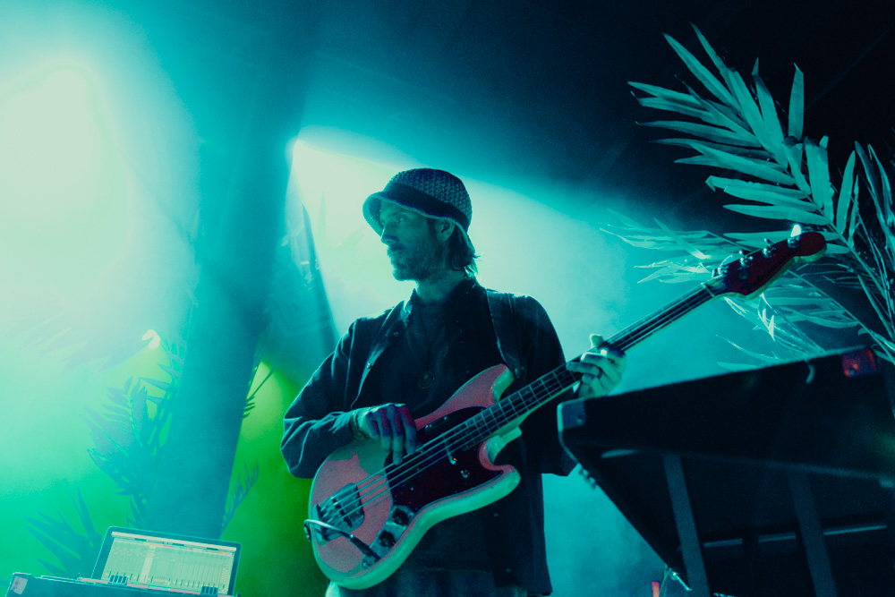 Kiev, Roseland Theater, photo by Sydnie Kobza