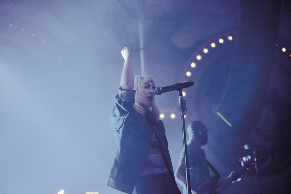 Metric, Crystal Ballroom, photo by Ignacio Quintana