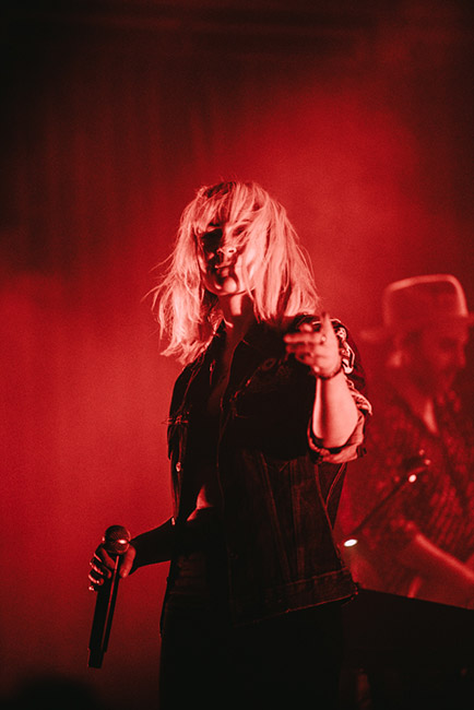 Metric, Crystal Ballroom, photo by Ignacio Quintana