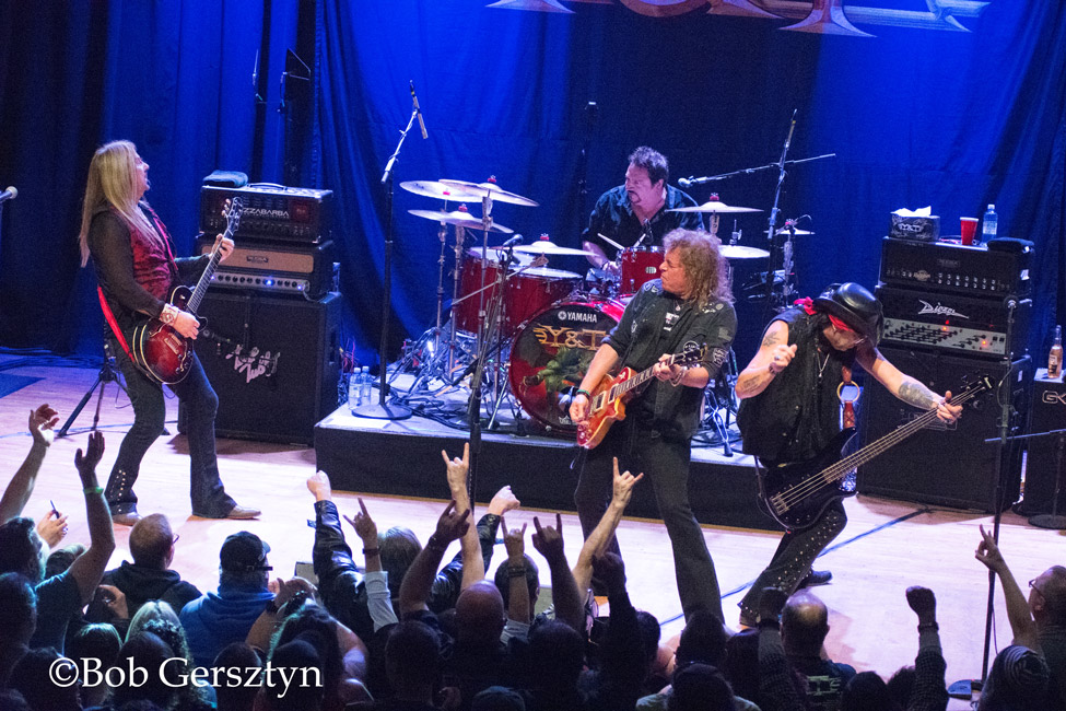 Y&T, Aladdin Theater, photo by Bob Gersztyn