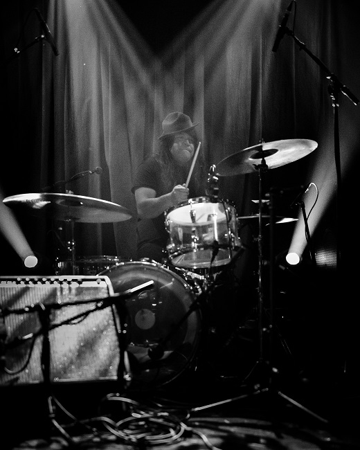 Máscaras, Star Theater, photo by Roderick Allen