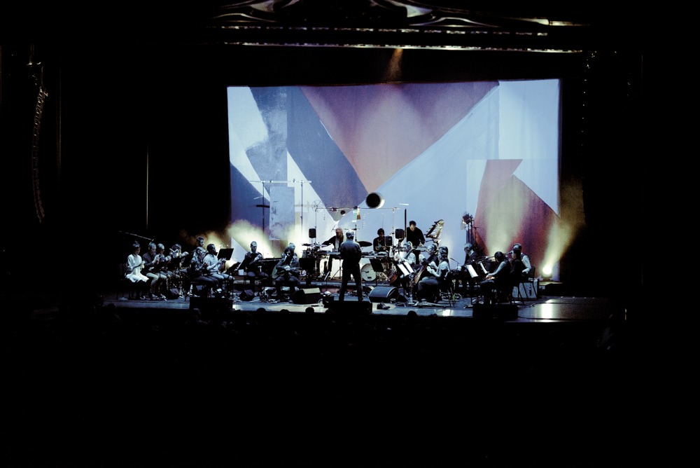 José Gonzalez, Arlene Schnitzer Concert Hall, photo by Ignacio Quintana