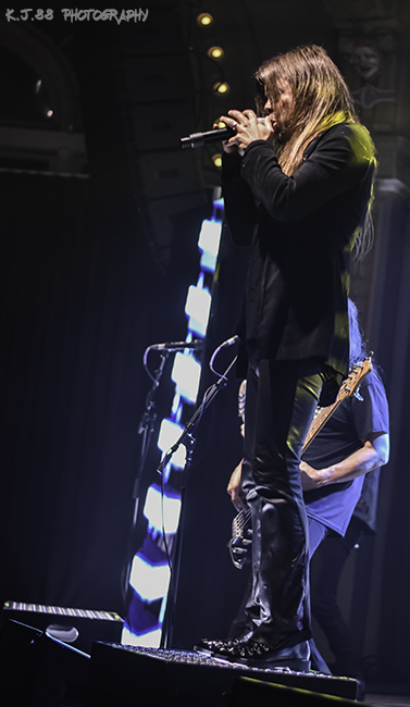 Queensryche, Crystal Ballroom, photo by Kevin Pettigrew