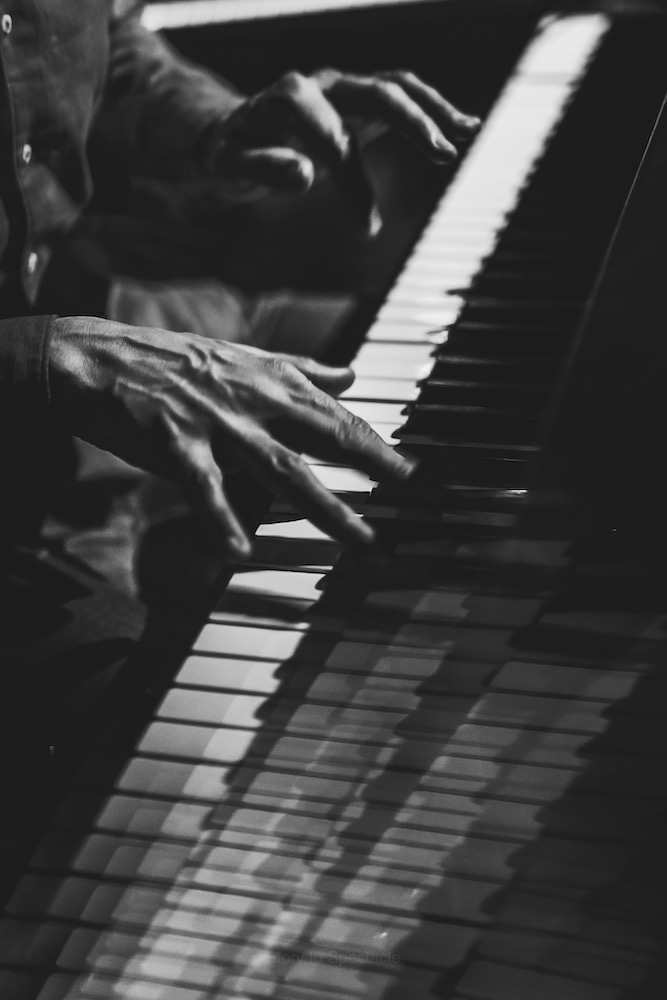 Antonio Sanchez, The 1905, photo by Andrew Wallner