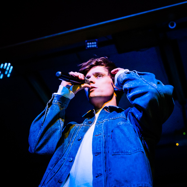 Spencer Sutherland, Hawthorne Theatre, photo by Miguel Padilla