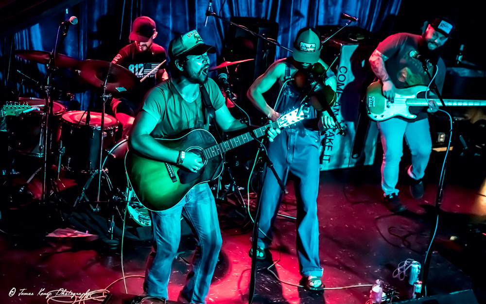 Shane Smith & The Saints, Dante's, photo by James Kemp