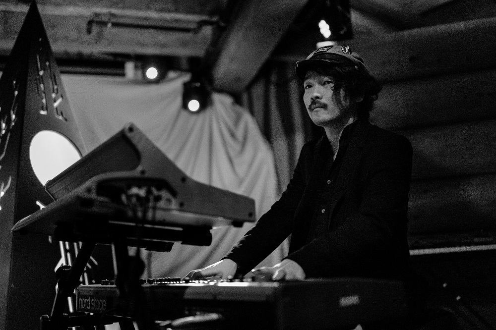 Ayla Ray, Doug Fir Lounge, photo by Roderick Allen