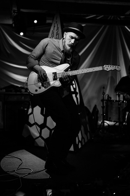 Ayla Ray, Doug Fir Lounge, photo by Roderick Allen