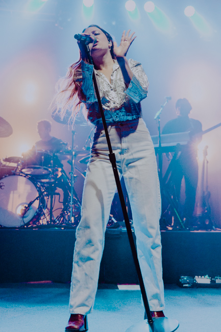 Maggie Rogers, Crystal Ballroom, photo by Sydnie Kobza