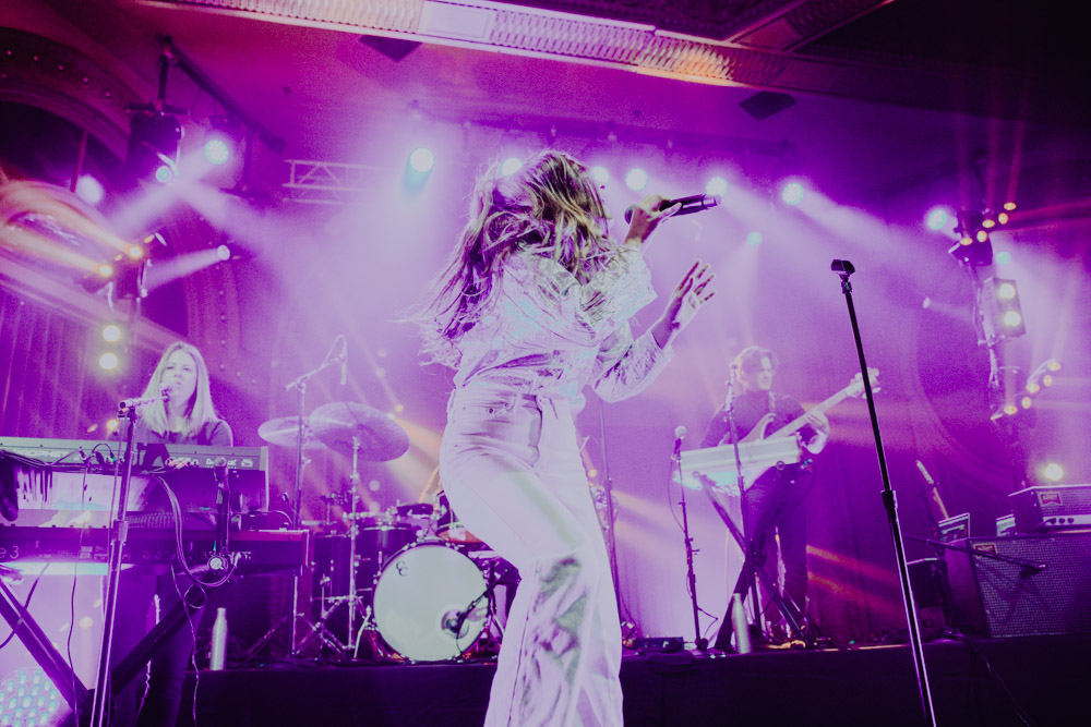 Maggie Rogers, Crystal Ballroom, photo by Sydnie Kobza