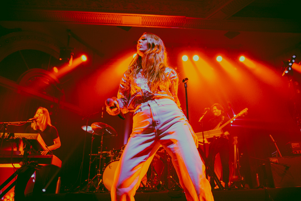 Maggie Rogers, Crystal Ballroom, photo by Sydnie Kobza