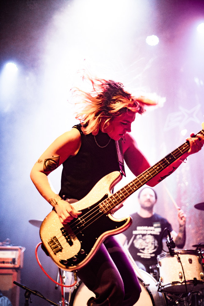 Feels, Aladdin Theater, photo by Ignacio Quintana