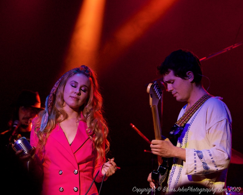 Haley Reinhart, Hawthorne Theatre, photo by John Alcala
