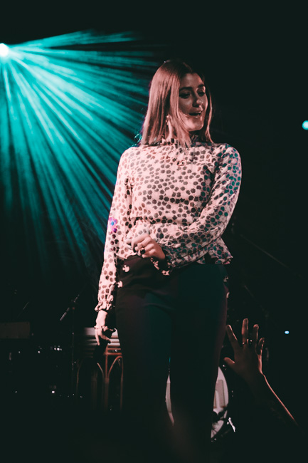 LÉON, Wonder Ballroom, photo by Jackson Pickard
