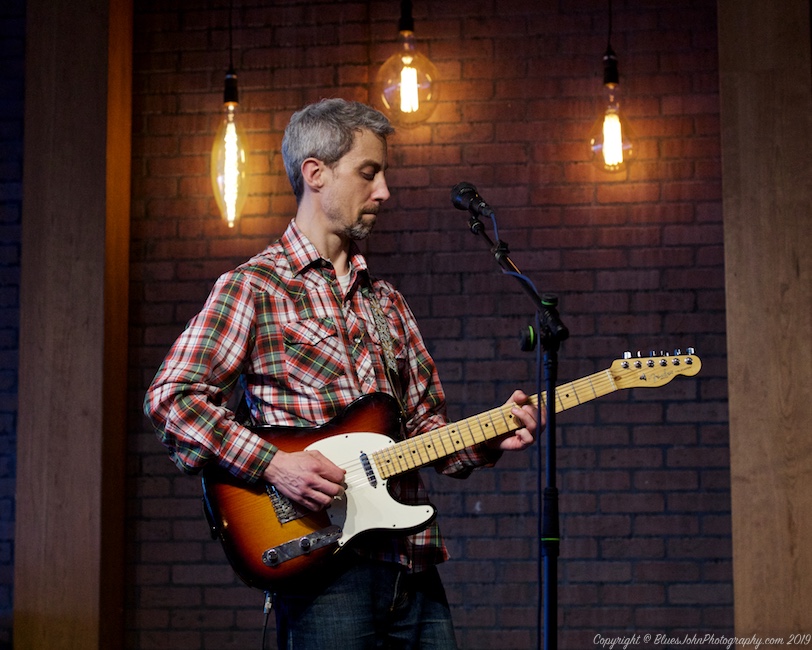 Redwood Son, Portland Rose Festival, photo by John Alcala