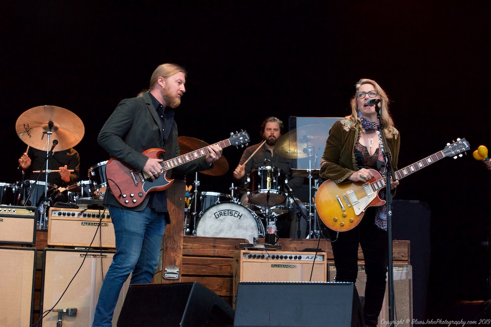 Tedeschi Trucks Band, L. B. Day Amphitheatre, photo by John Alcala