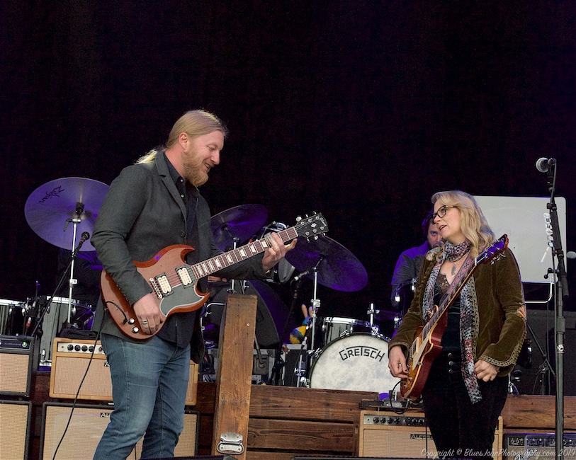 Tedeschi Trucks Band, L. B. Day Amphitheatre, photo by John Alcala