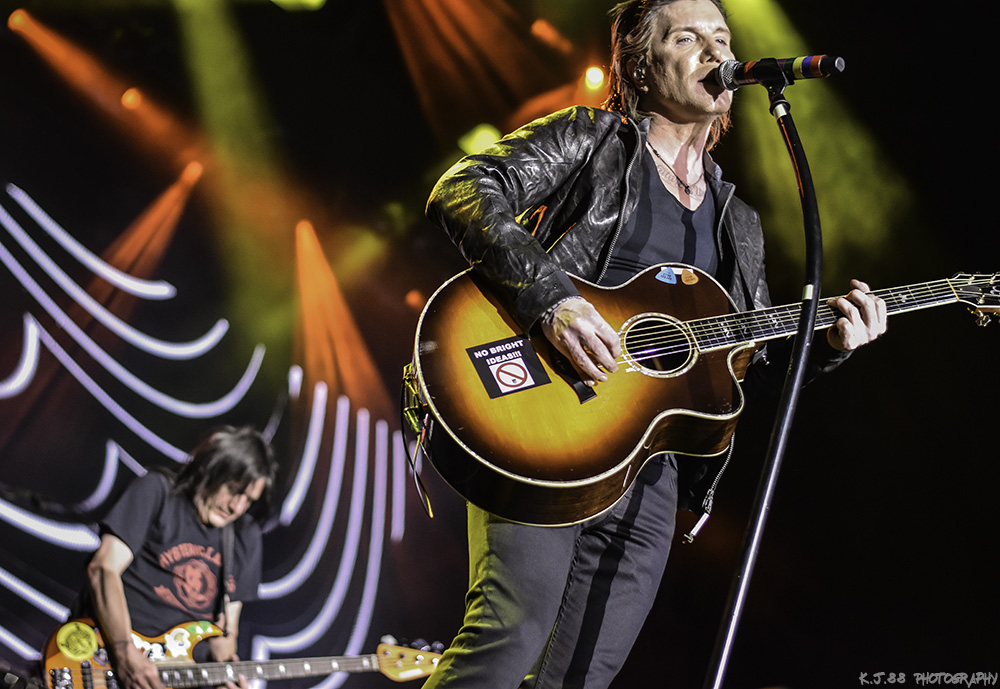 Goo Goo Dolls, Sunlight Supply Amphitheater, photo by Kevin Pettigrew