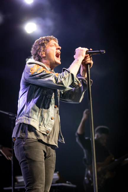 Rob Thomas, Moda Center, Rose Quarter, photo by Sal Barragan