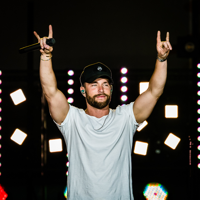 Chris Lane, Sunlight Supply Amphitheater, photo by Miguel Padilla