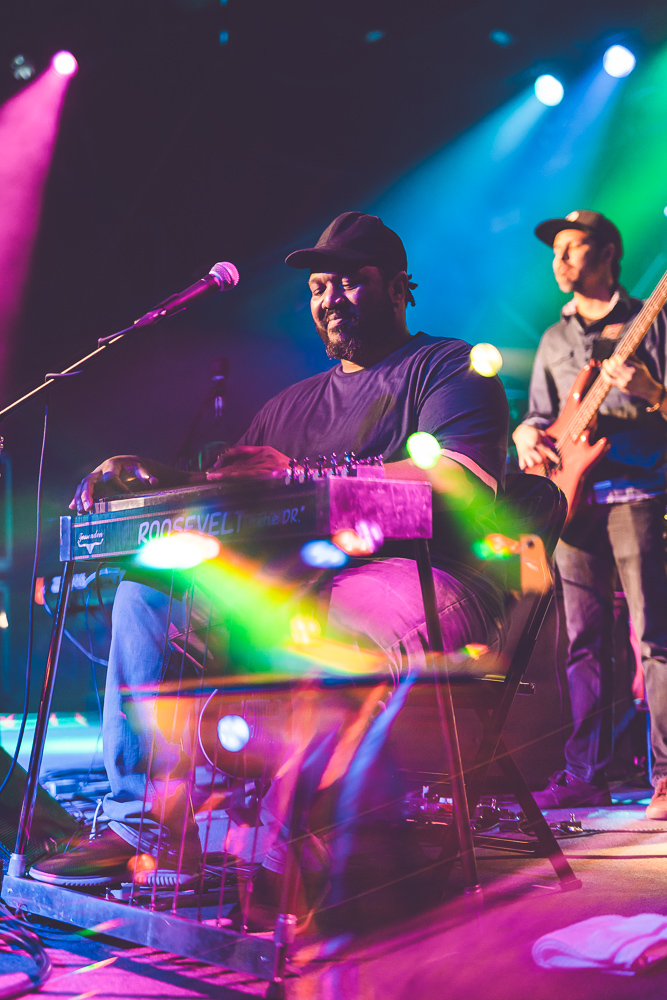 Roosevelt Collier, Roseland Theater, photo by Andrew Wallner