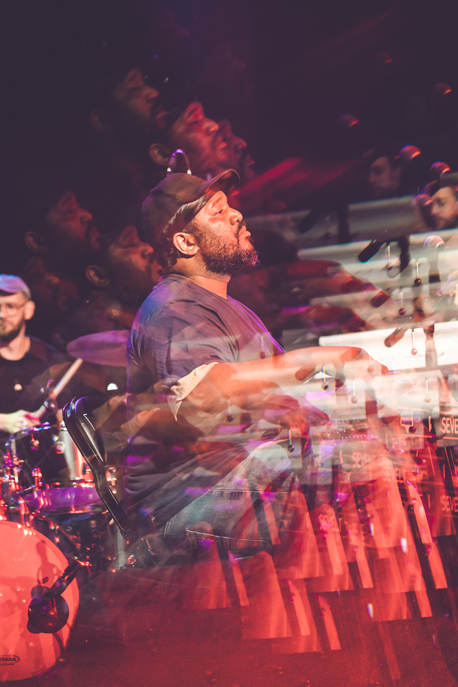 Roosevelt Collier, Roseland Theater, photo by Andrew Wallner