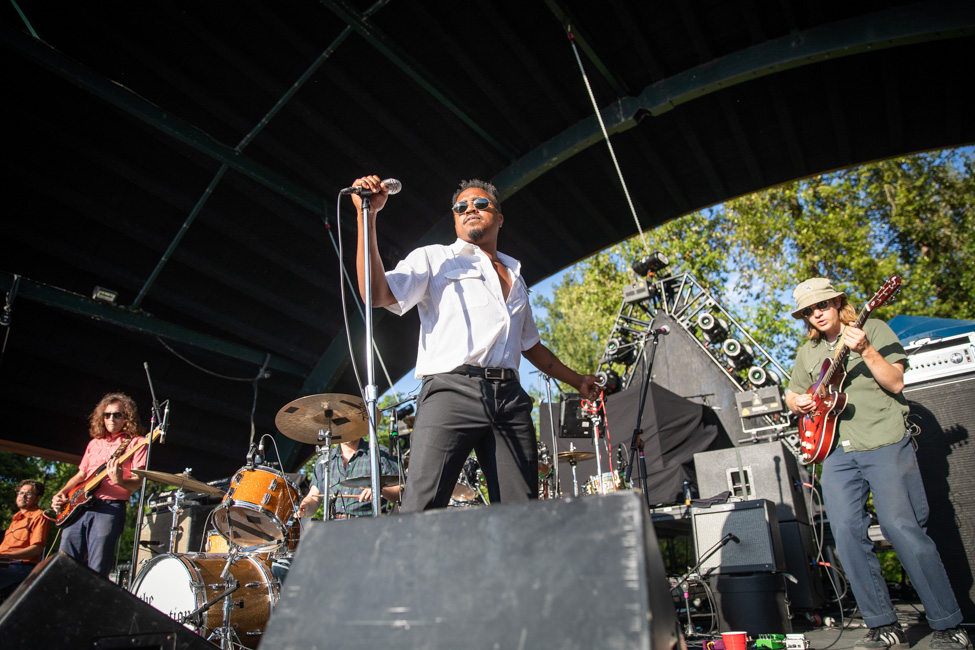 Durand Jones & The Indications, Cuthbert Amphitheater, photo by Sal Barragan