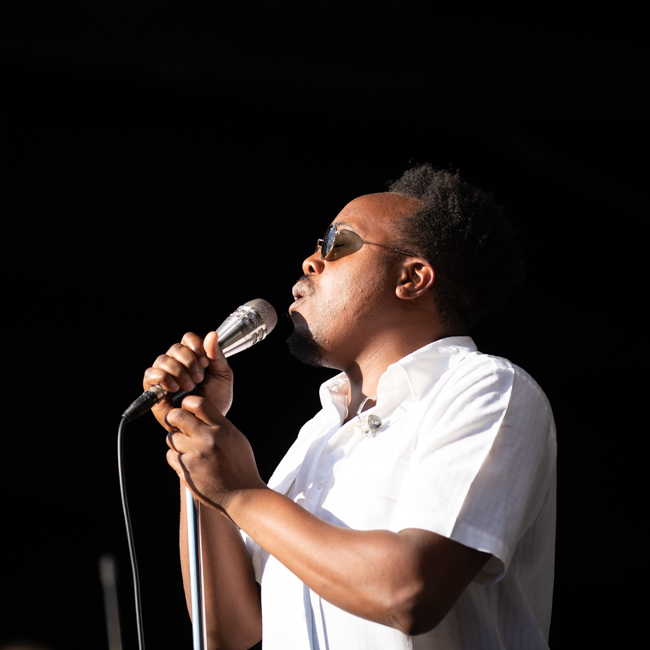 Durand Jones & The Indications, Cuthbert Amphitheater, photo by Sal Barragan