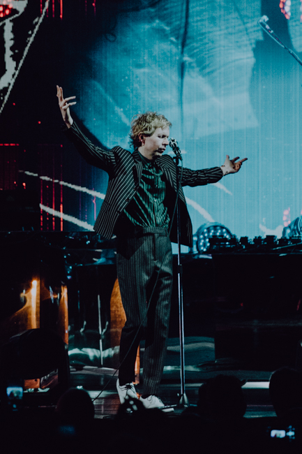 Beck, Sunlight Supply Amphitheater, photo by Sydnie Kobza